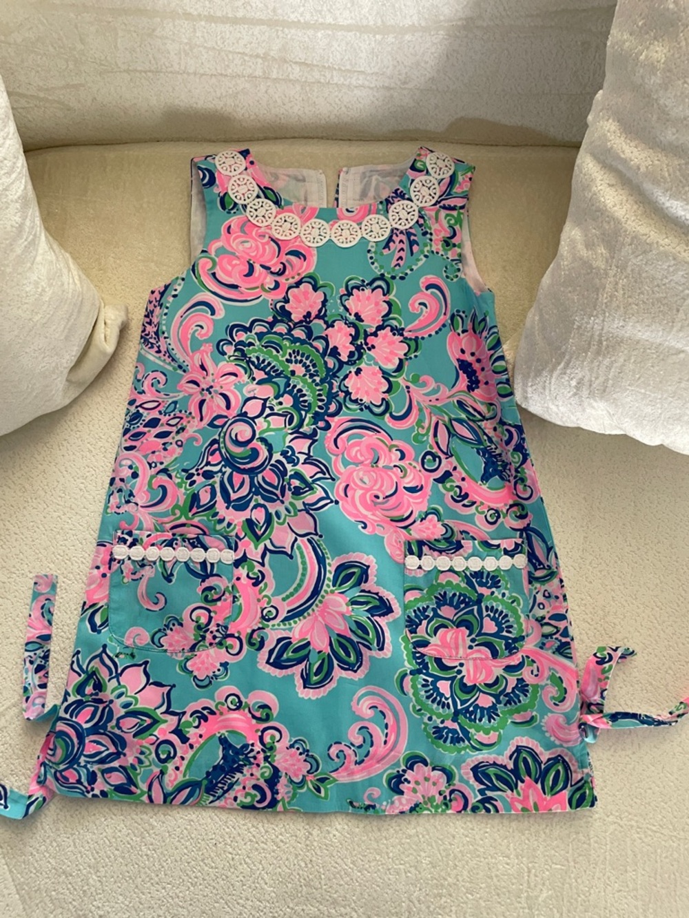 Little Lilly Pulitzer Blue & Pink Floral Dress girls 5 White crochet trim pocket